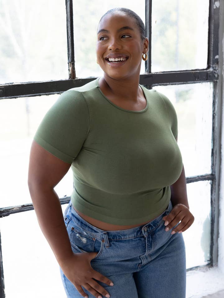 ELIETIAN – wholesale Knit top – Women's – Short Sleeve Waist Length Top22