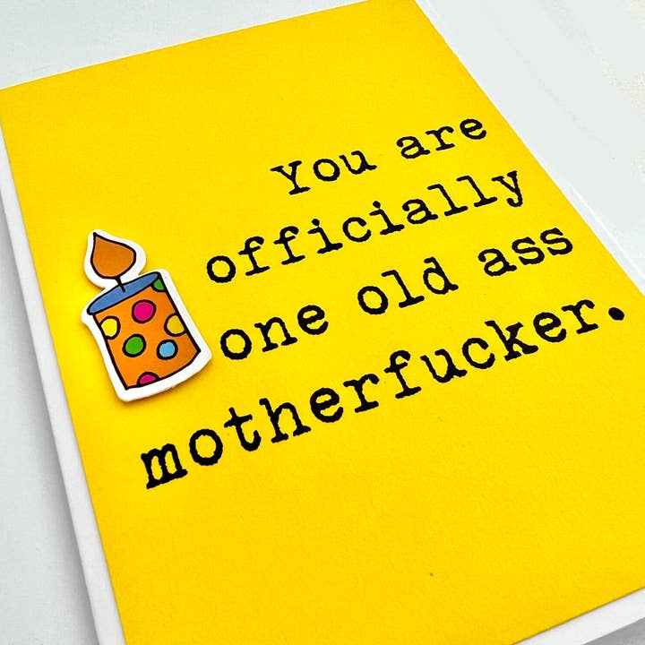 Muddy Mouth Cards - Venta al por mayor Tarjetas de cumpleaños - Tarjeta de cumpleaños Oficialmente Viejo Culo