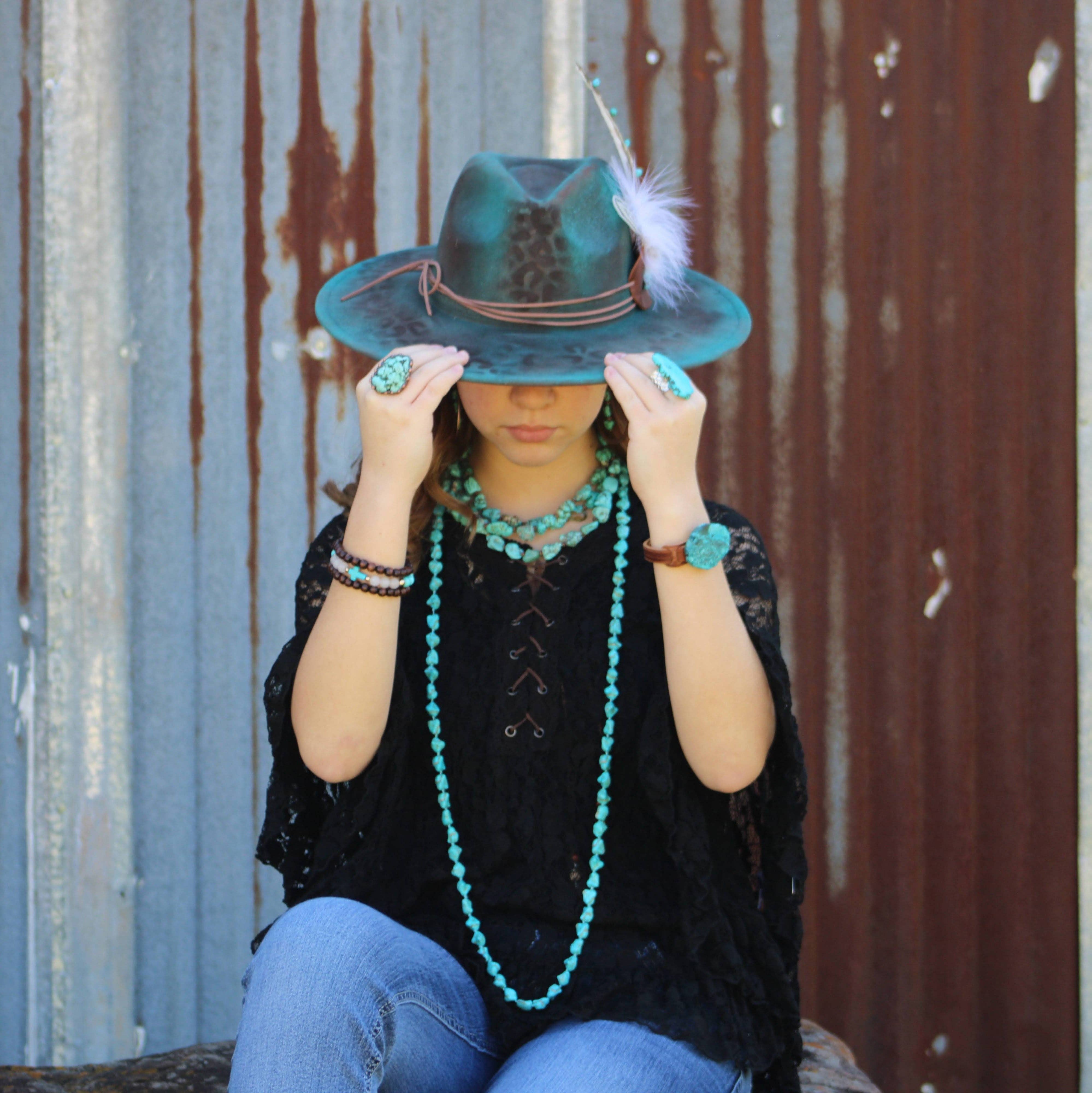 The Jewelry Junkie – Großhandel Perlenkette – Lange Boho-Halskette mit türkisfarbenen Perlen 248c2