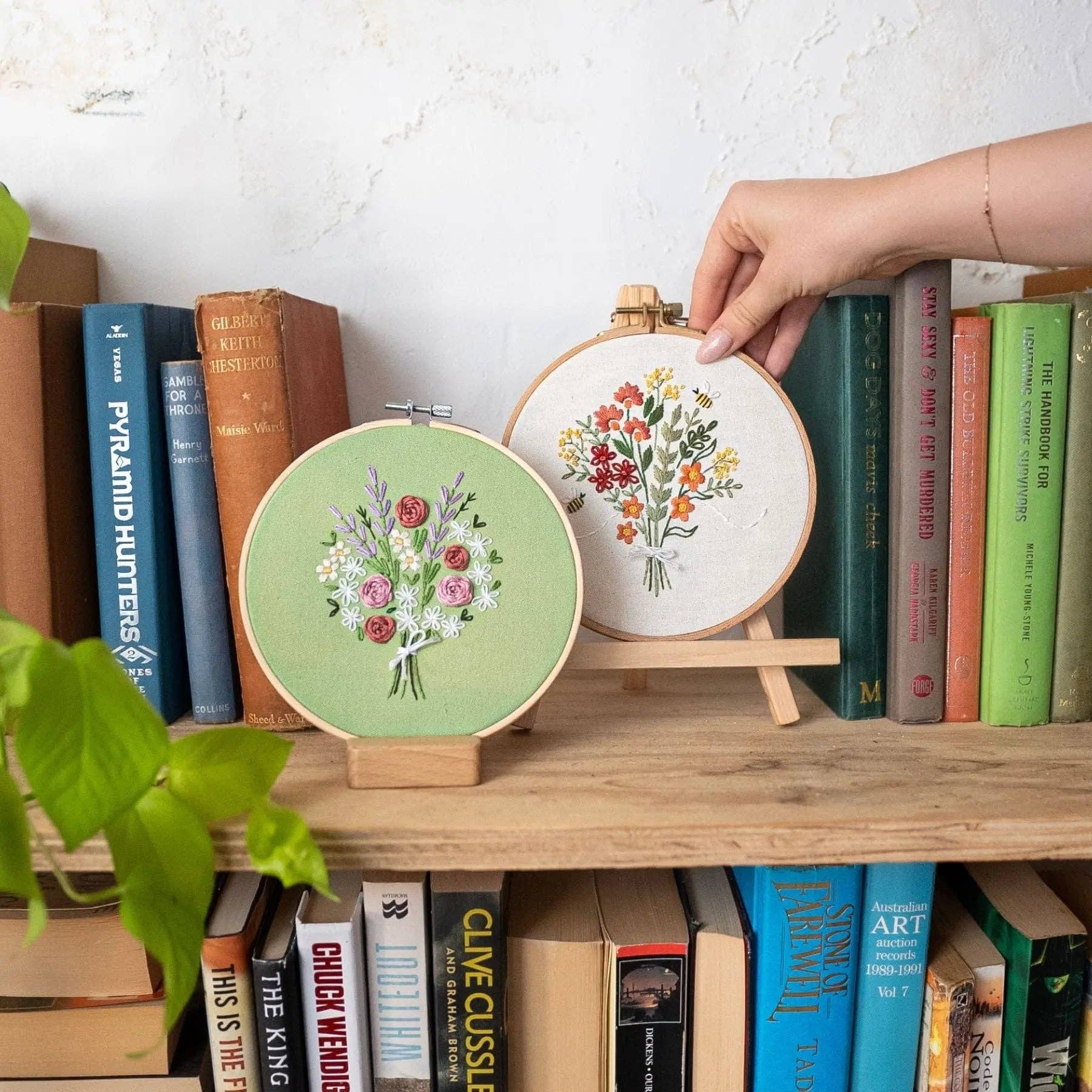 Craft Club – Großhandel Kreuzstich-/Stickzubehör – DARLING DAISY BOUQUET - Stickset4