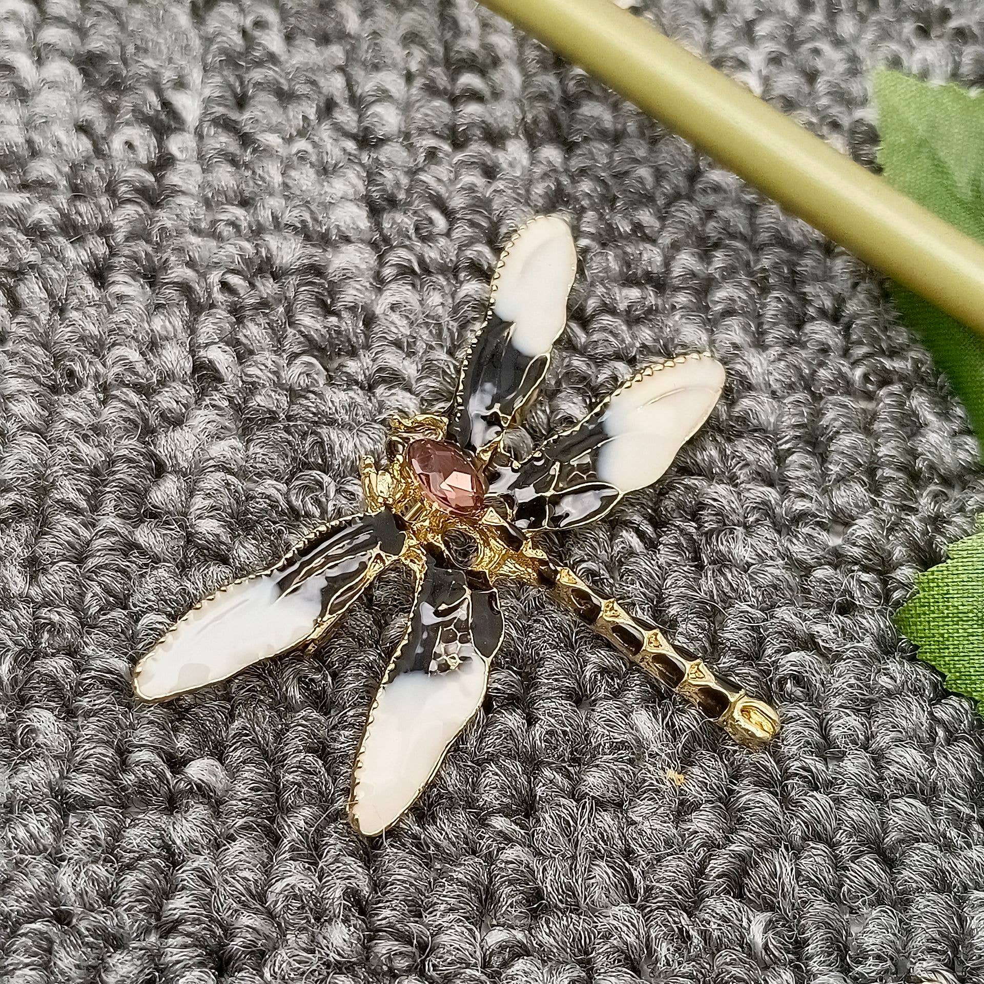 Mio Queena - Wholesale Brooch - Rhinestone Enamel Dragonfly Brooch Clothes Pin12