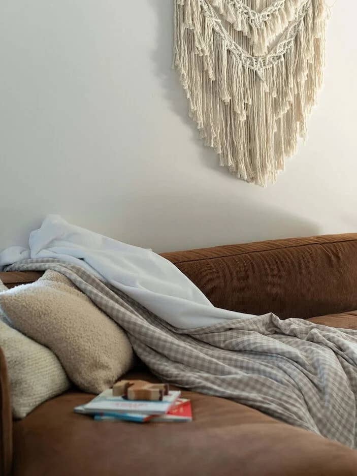 Vichy pebble family throw for wholesale by Manufacture des bébés français