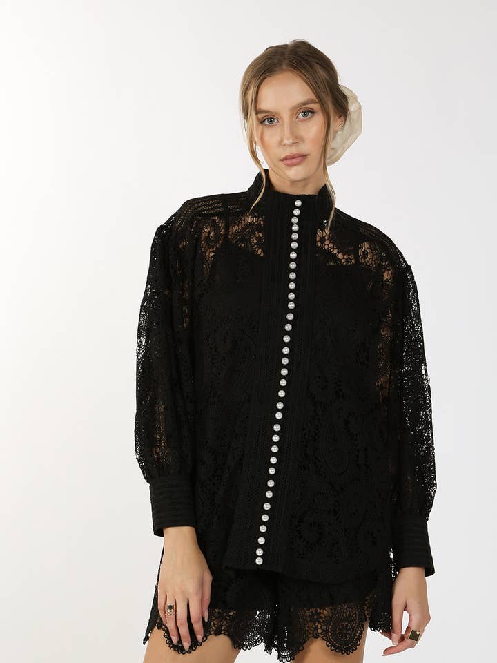 Pearl Button Up Lace Blouse & Shorts Matching Set
MC6166 for wholesale by Beulah Style