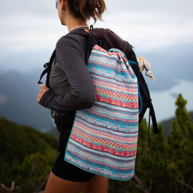 WOODSANDWAVES - Wholesale Hand Towel - Bazaar of Dreams - Ultra-light Outdoor and Hiking Towel - 80cm x 40cm1