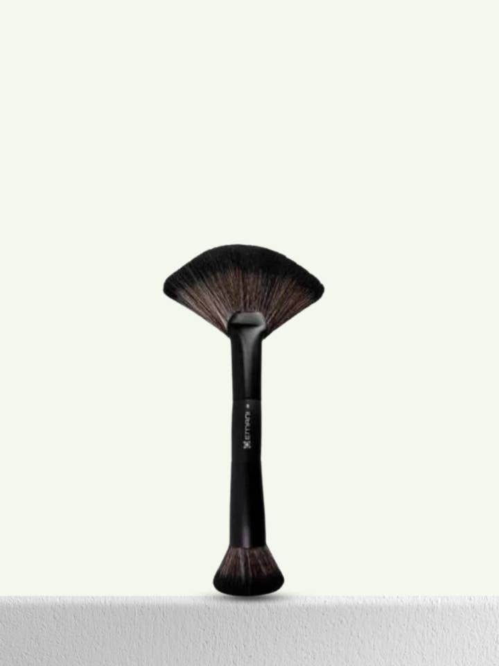 Duo Fan Brush for wholesale by EMANI VEGAN COSMETICS