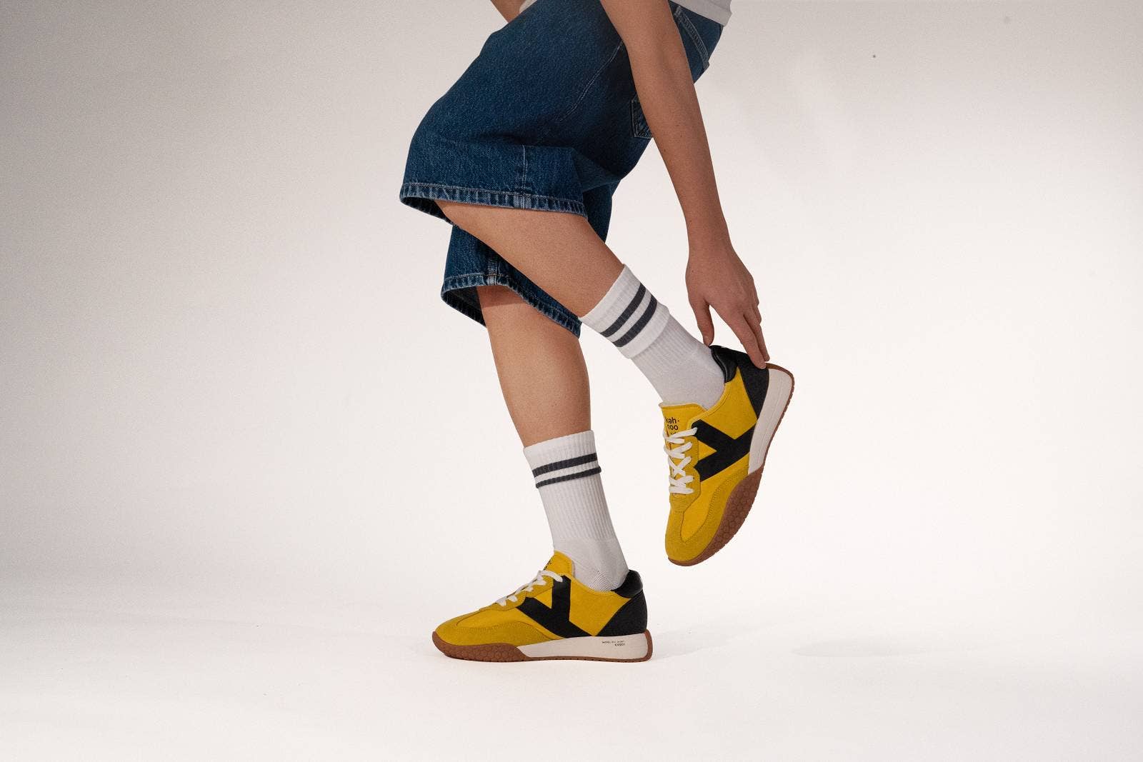 KEH-NOO - Wholesale Lifestyle Sneakers - Men's - The Ambassador: Timeless lifestyle sneakers, Italian design36