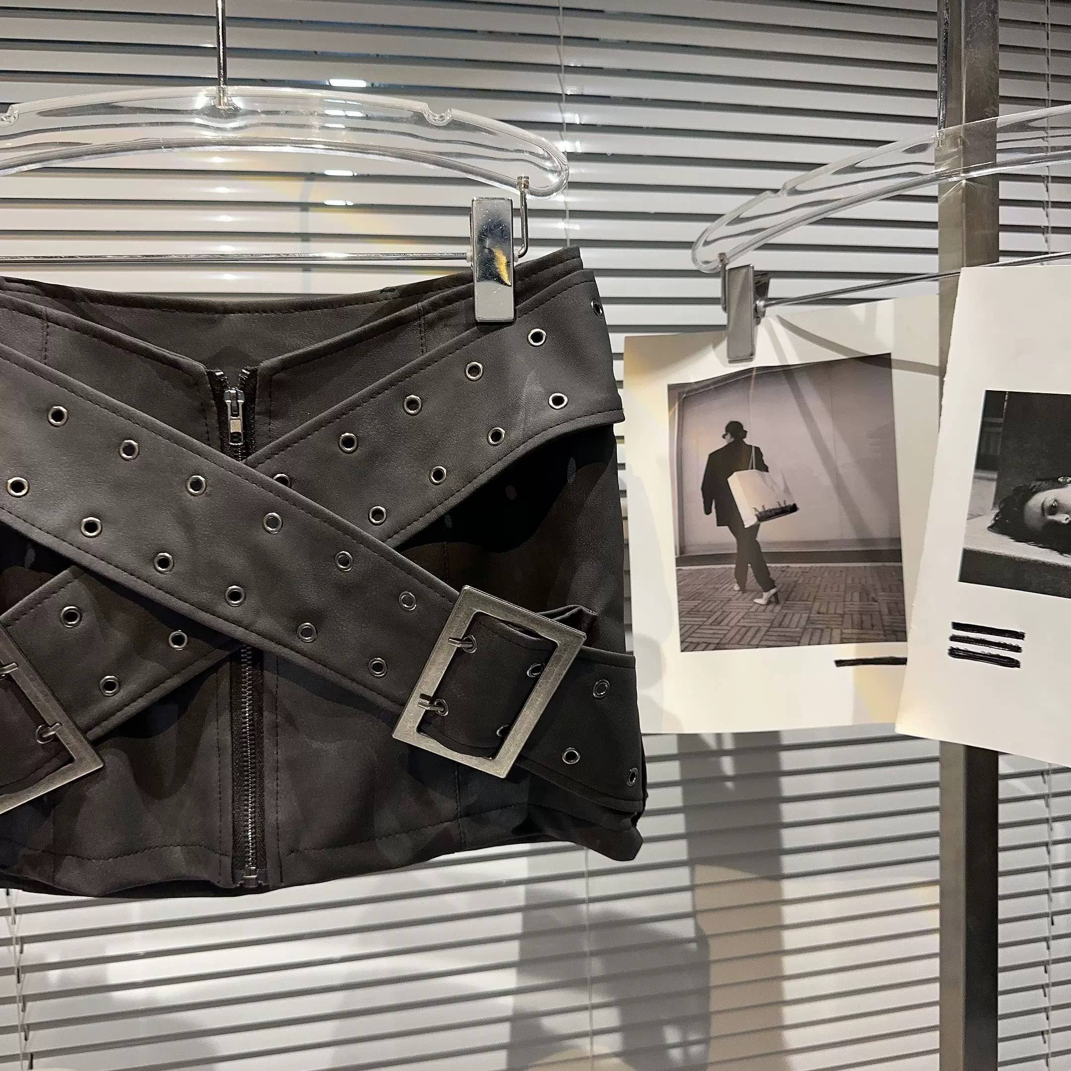 Productseeker - Vente Jupe – femme - Jupe Mini SK79Y PU avec Large Ceinture Croisée – Style Urbain2