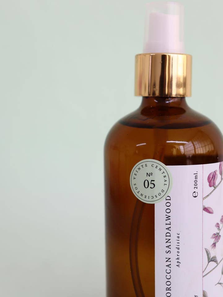 05 | Détente | Bois de santal marocain | Spray pour la maison pour la vente par Central 220