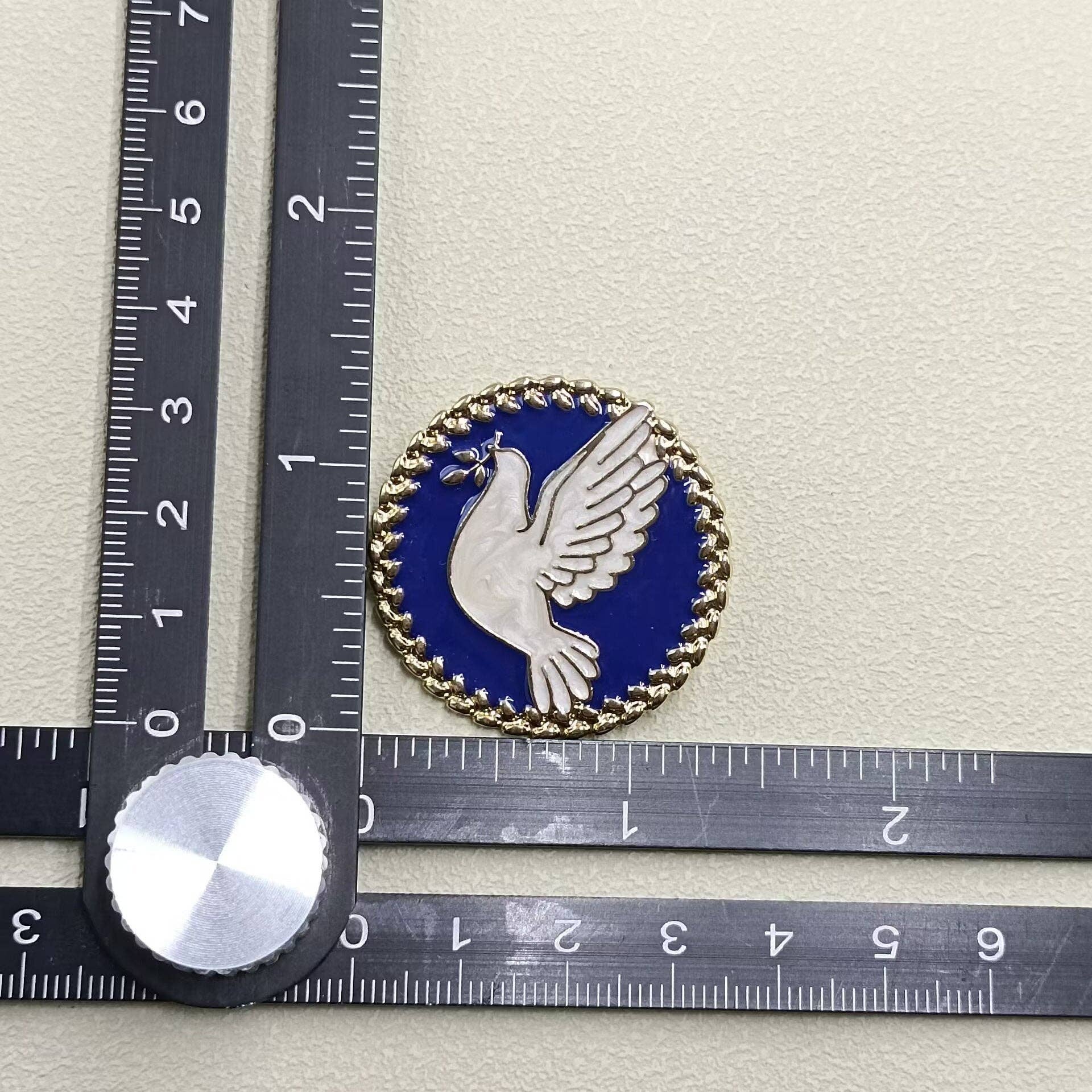 Mio Queena - Vendita all'ingrosso Spille - Spilla Rotonda Colomba della Pace in Smalto5