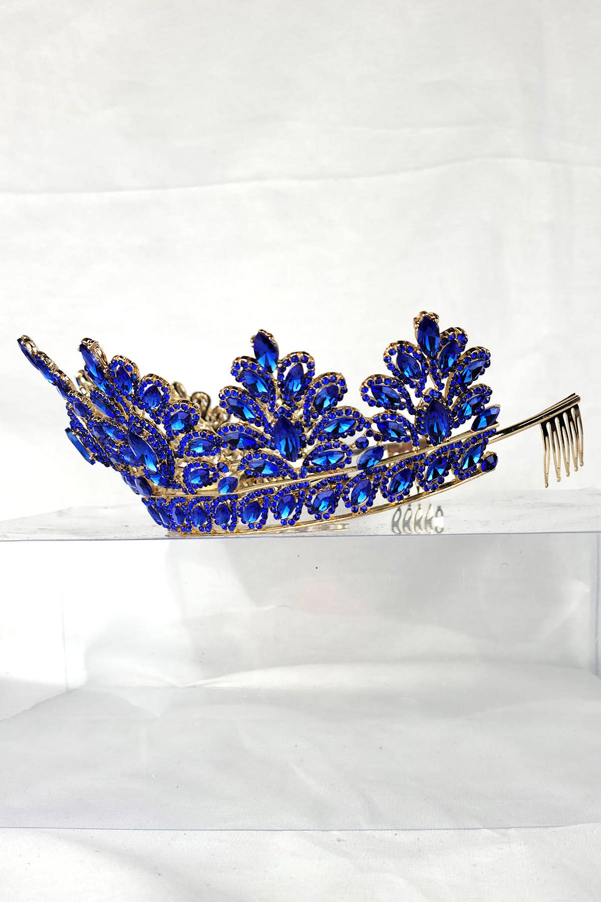 Chicas - Wholesale Tiara - Women's - One Size Fits All Metal Tiara With Rhinestones. HT9377