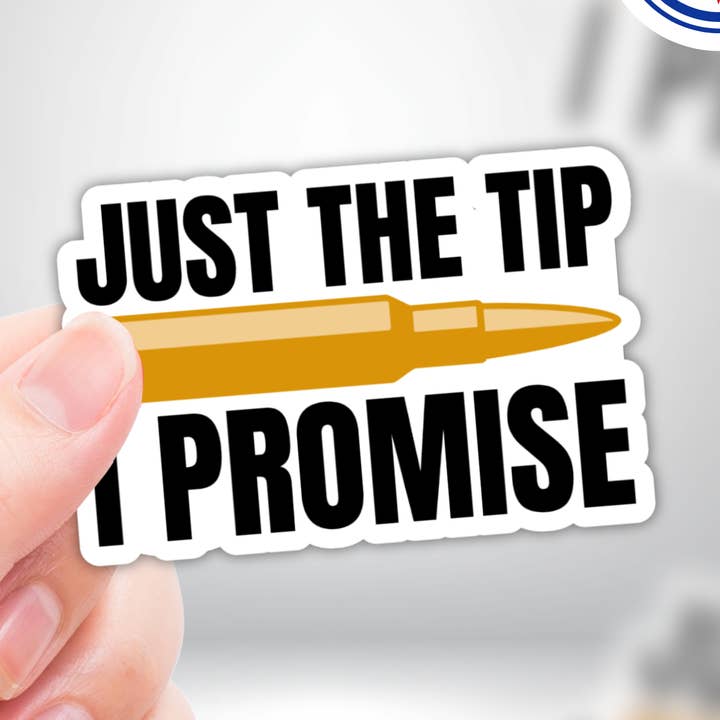 Sjov Våbenelsker Klistermærke "Kun Spidsen - Jeg Lover" Kule for engroshandel hos Coyote Color