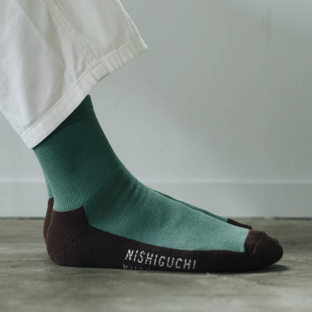 NISHIGUCHI KUTSUSHITA - Venta al por mayor Calcetines - Unisex - Calcetines de paseo de algodón y cachemira NK06014