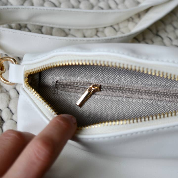 Justine Brooks Design - Wholesale Crossbody Bag - Women's - Crossbody bag Tan6