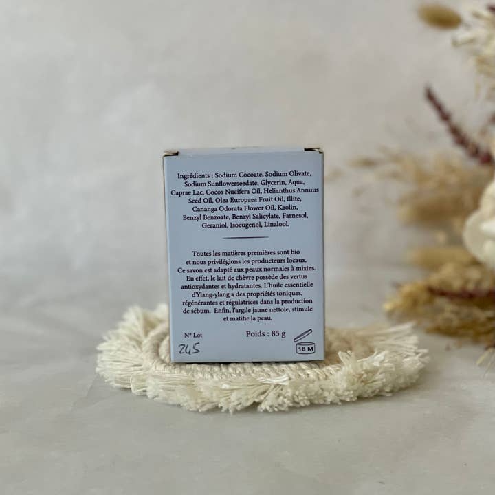 Le nom des fleurs - Wholesale Bar Soap - Surgras soap with goat milk, yellow clay & Ylang-Ylang2