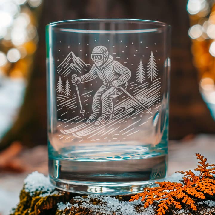 Downhill skiløber drikkeglas for engroshandel hos Benoit's Design Co.