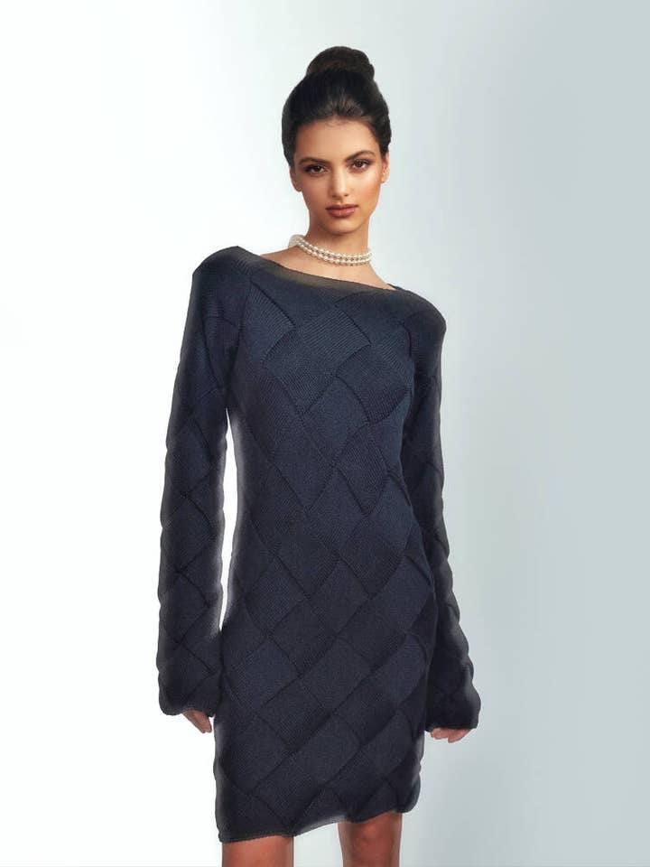 Emilia Mini Strickkleid In Schwarz für den Großhandel von INSÁ by Inna Schuldeschov