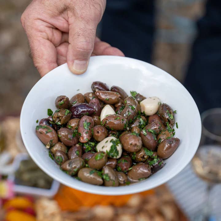 Byron Bay Olive Co. - Wholesale Olives - Pitted Kalamata - Herbs & Garlic2
