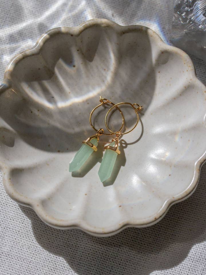 Brincos de Argola Mini Prism - Aventurina Verde por atacado de Luna Norte