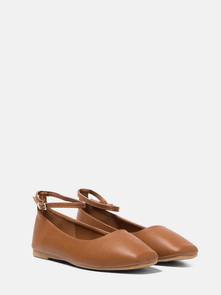 Leather Effect Flats (487301-18) for wholesale by Lanidor