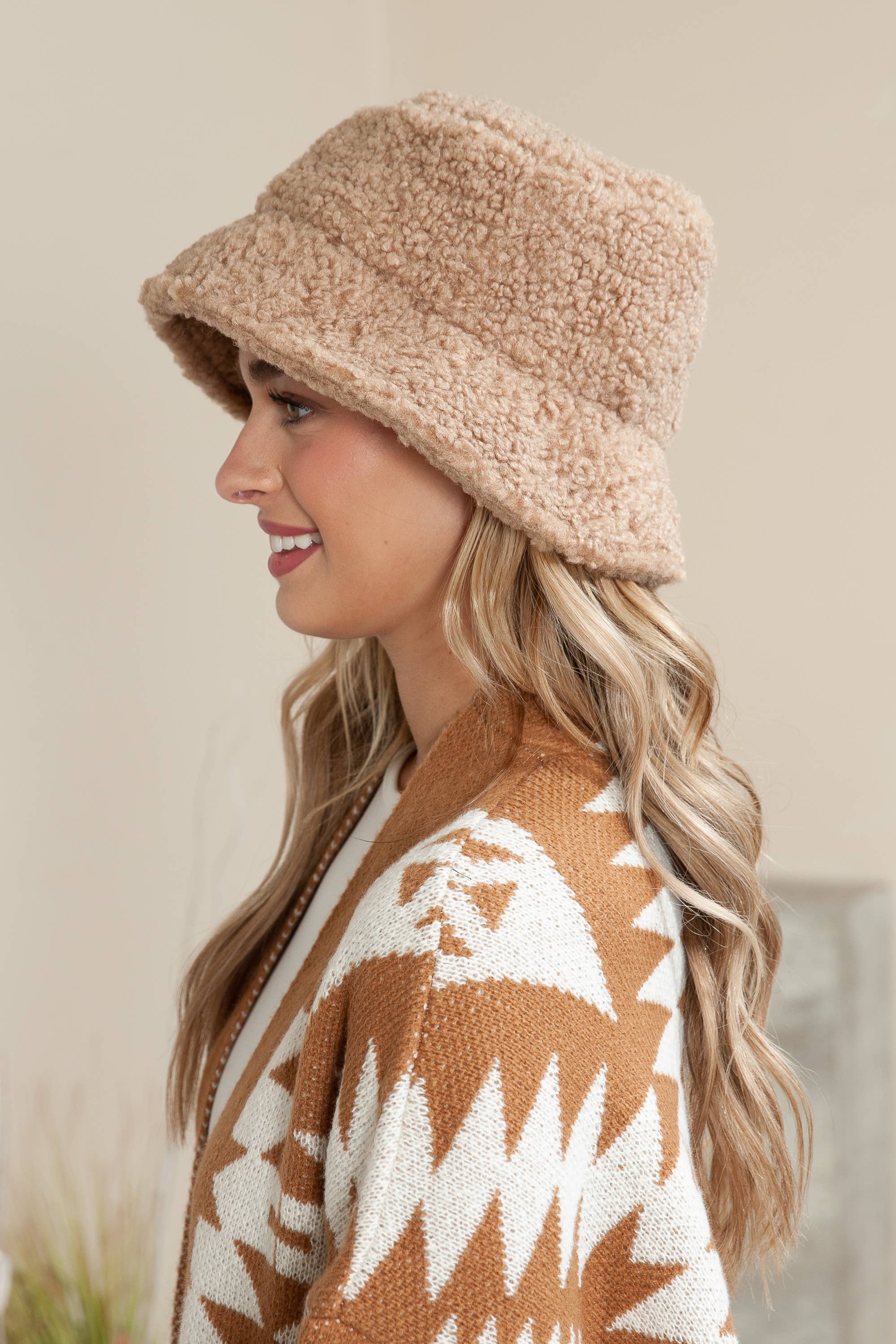 Justin & Taylor - Vendita all'ingrosso Cappello da pescatore - Donna - Cappello a secchiello My Teddy in finto sherpa senza fodera6