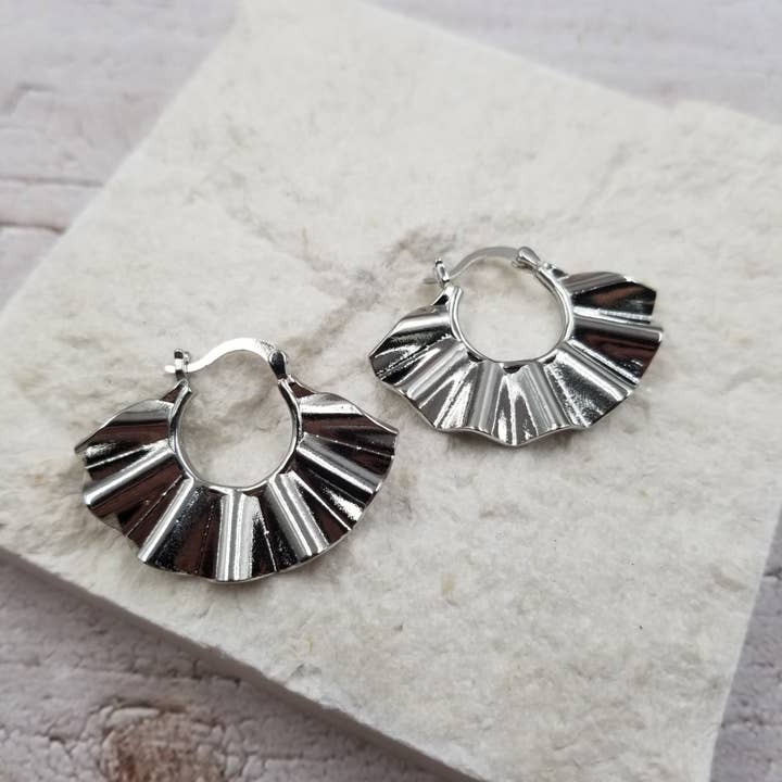 Treasure Wholesale – wholesale Dangle earrings – Palm Leaf Fan Earrings2