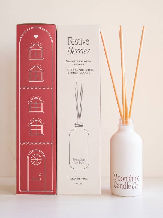 'Festive Berries' Mulberry Hand poured Christmas Diffuser for wholesale by Moonshine Candle Co.