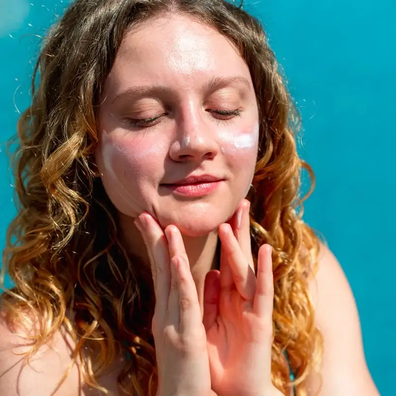 Officina Naturae - Wholesale Sunscreen - Sunscreen SPF 50 FACE Aluminium tube stop age1