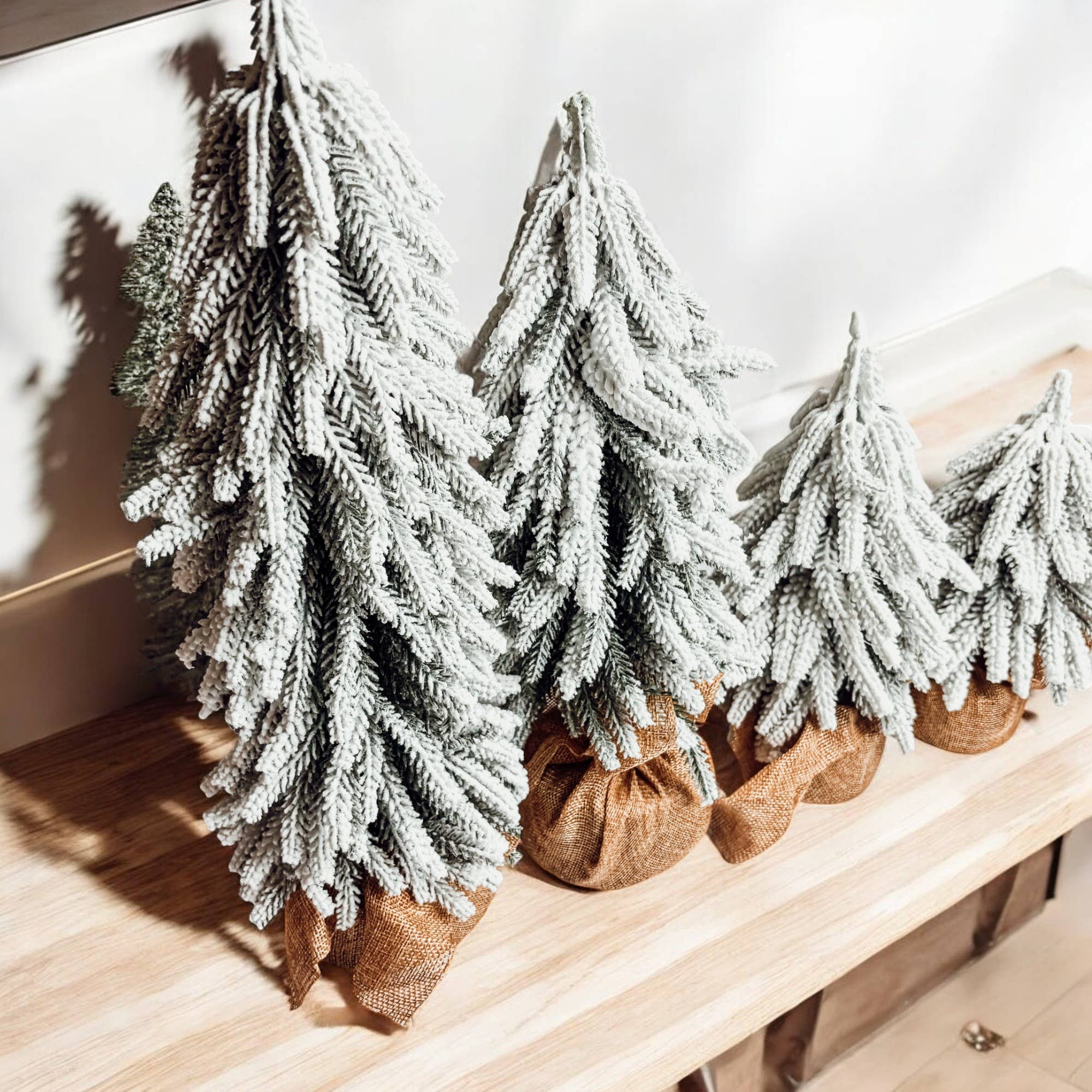 Gia Roma - Wholesale Christmas Decoration - Snow Topped Christmas Trees With Wood & Jute Base, Holiday 15
