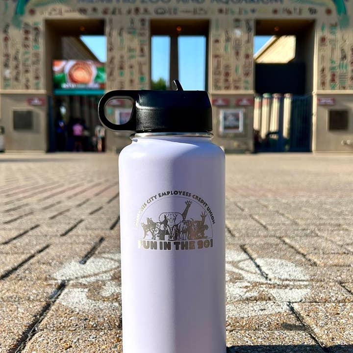 Burnin Love Laser Engraving - Vente Bouteilles d'eau - Gourdes gravées au laser Burnin' Love de 32 oz (946 ml)21