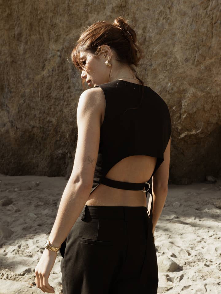 Le gilet Abri pour la vente par All Row