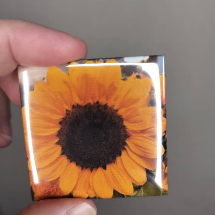 Solana Photo Magnets - Wholesale Magnet - Custom Photo Magnet 2x2 inch square, button style4