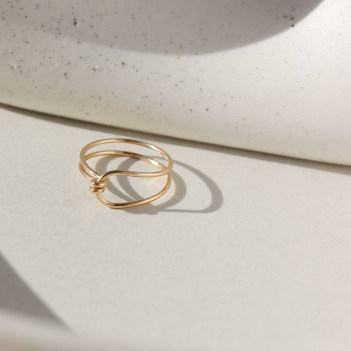 Token Jewelry – Großhandel Band/Stapelring – Fassring in 14k Goldfüllung oder Sterlingsilber