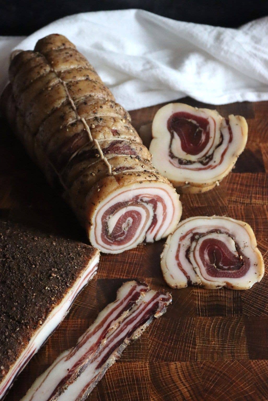 I sapori di una volta s.r.l.s - Wholesale Pork - Rolled Bacon4