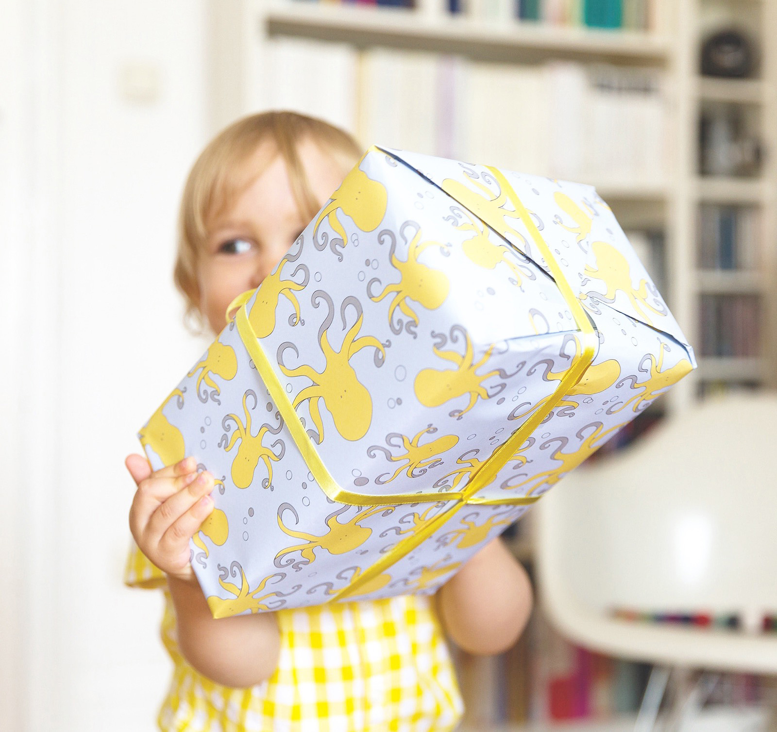 My Pretty Circus - Wholesale Flat Wrap - Yellow octopus wrapping paper, double-sided recycled paper1