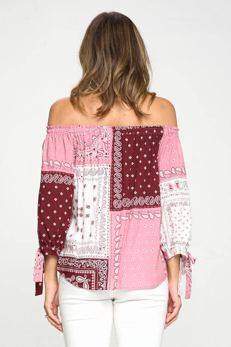 PINK Schulterfreies Top mit Bandana-Print aus den USA für den Großhandel auf Faire3