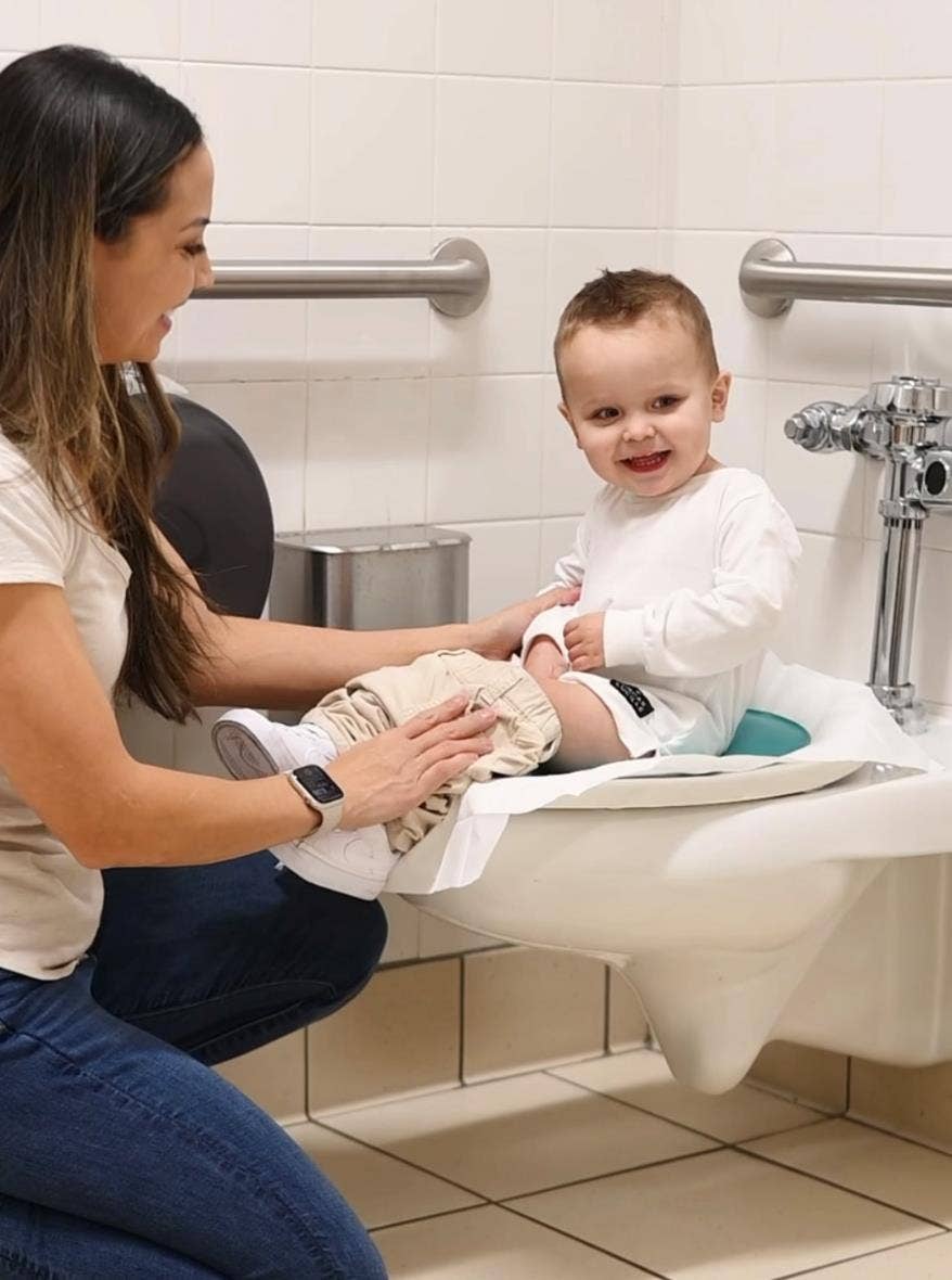 Prince Lionheart - Wholesale Potty Training Chair - Tinkle® To Go Folding Travel Potty Seat Trainer1