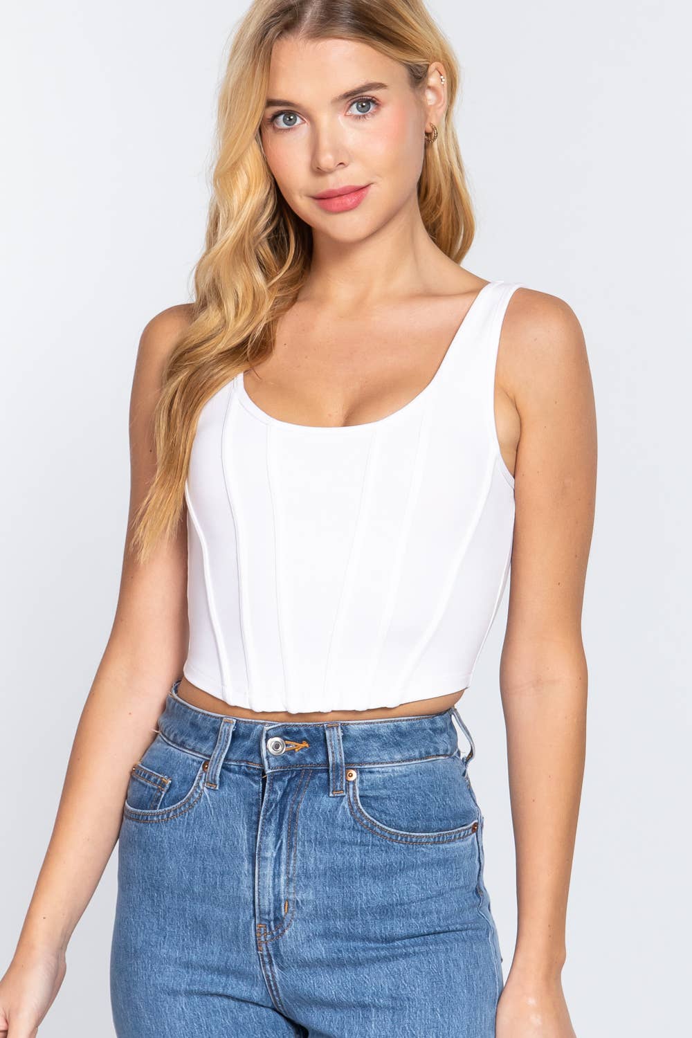 Active Basic | Active USA - Venta al por mayor Jersey corto de punto - Mujer - Top de punto sin mangas con dobladillo curvo y detalle de forro  23