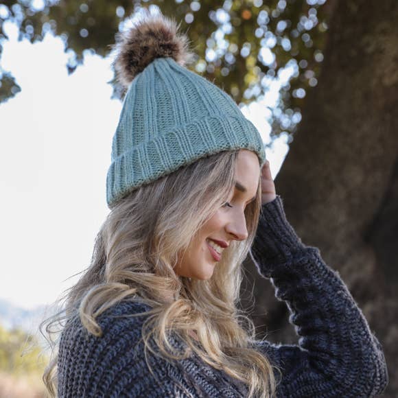 Leto Accessories - Wholesale Beanie - Women's - Winter-Ready Ribbed Faux Fur Beanie 🧶 – Wholesale Supplier5