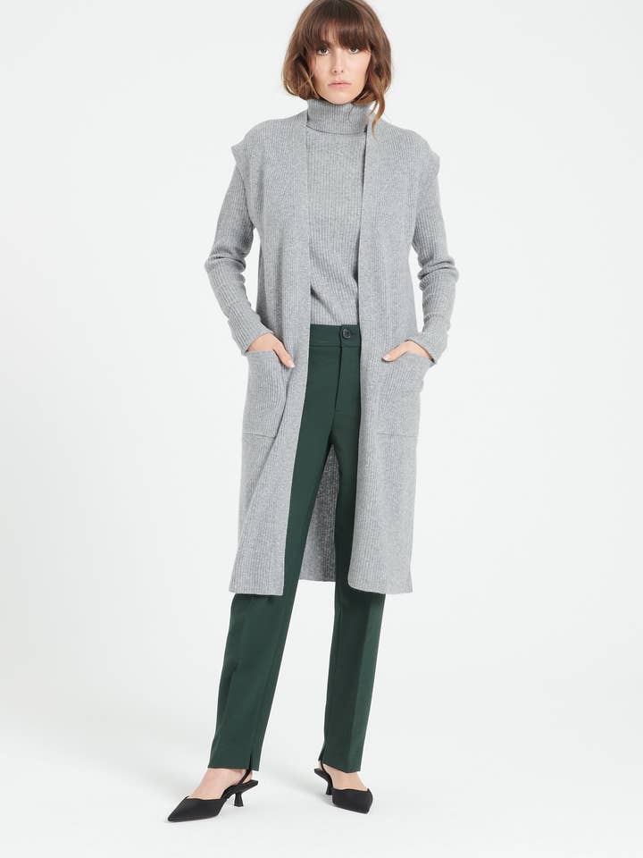 Ärmellose lange Weste aus Kaschmir MIA 6 für den Großhandel von STUDIO CASHMERE8