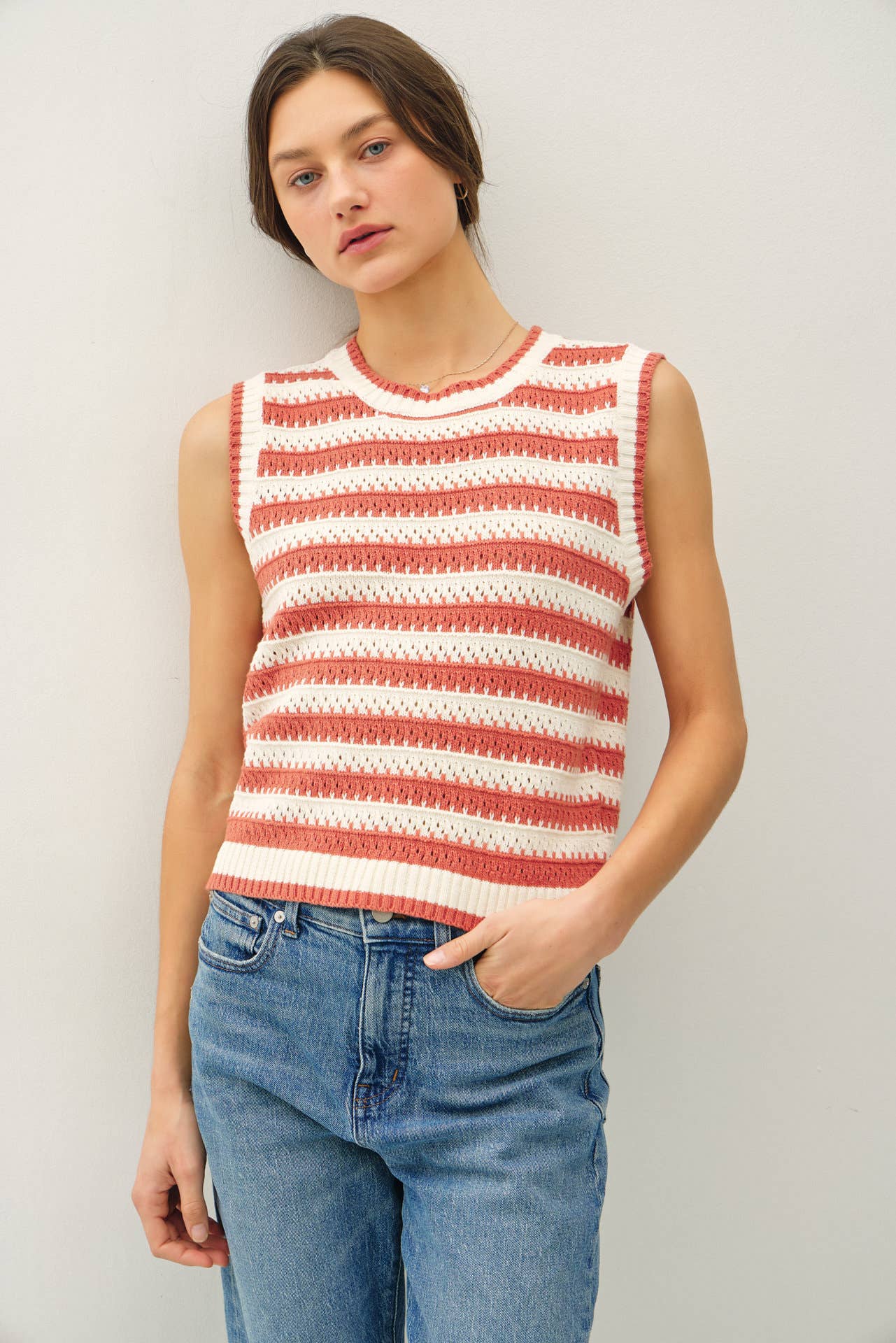 Be Cool - Vente Débardeur – femme - DÉBARDEUR RAYÉ EN MAILLE ÉPAISSE POINTELLE