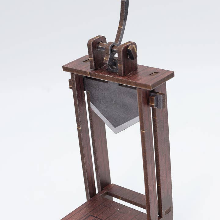 Foam Brain Games - Wholesale DIY Craft Kit - Flat Pack Toys: Dice Guillotine0