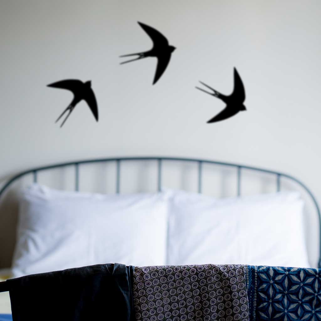 A Blackbird Sang – wholesale Wall Accent – Bird - Swallow10