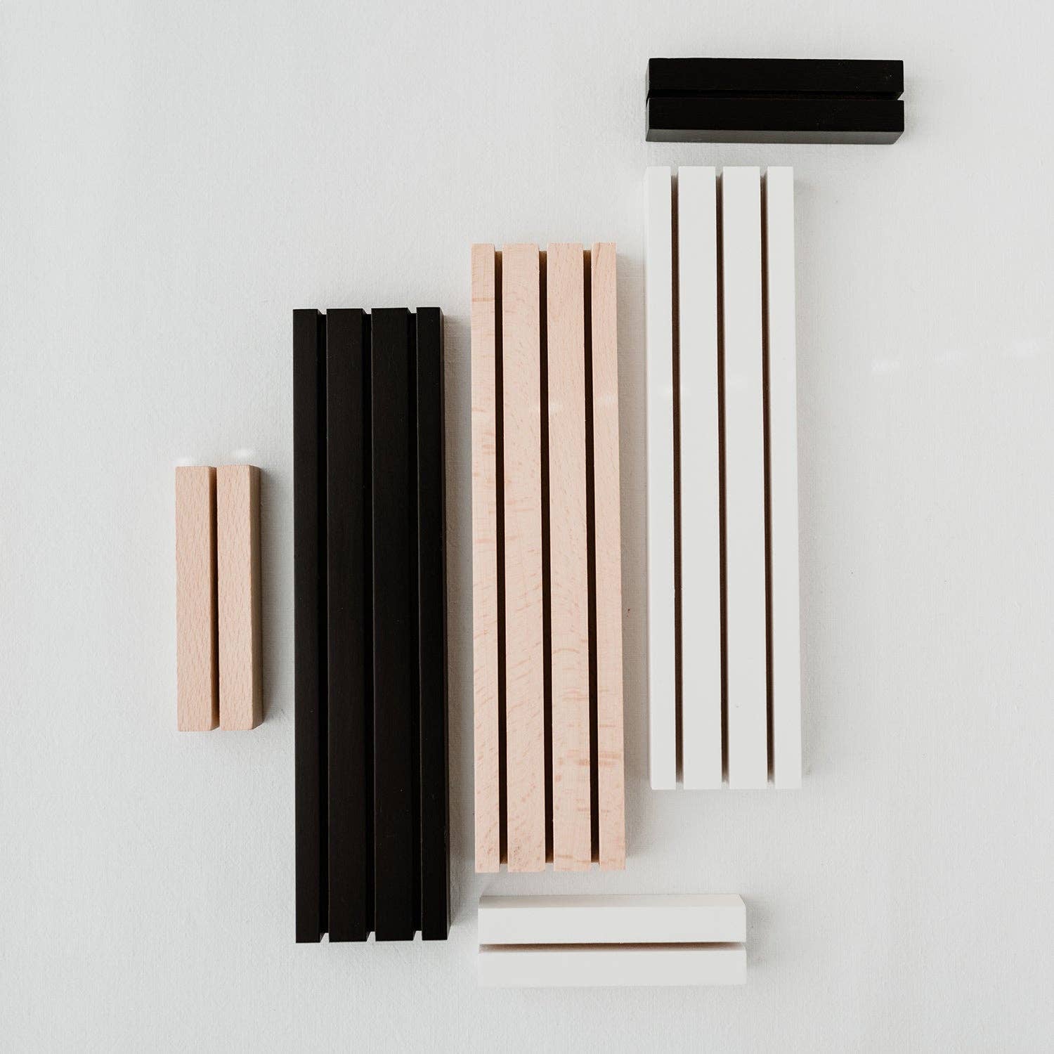 Eulenschnitt – Großhandel Bildleiste – Kartenständer 2er Set - 10,5cm Herz (VE = 6 Sets)2