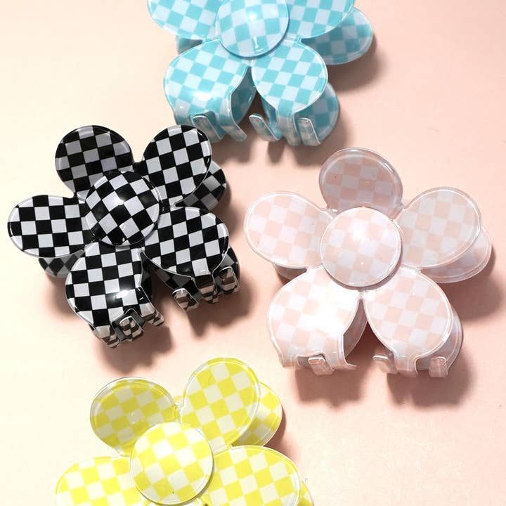 JOSSLYN by wall to wall - Wholesale Hair Clip - Women's - JUMBO CHECKER FLOWER HAIR CLAW CLIP | 40H644