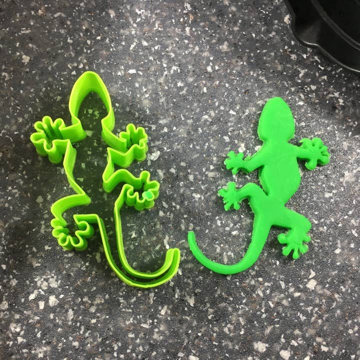 Lizard Cookie Cutter for wholesale by CookieCutterSupply