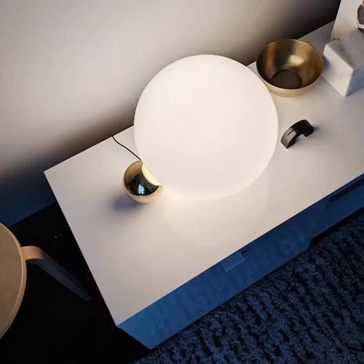 BRECK + FOX - Wholesale Accent/desk lamp - Postmodern Globe Light5