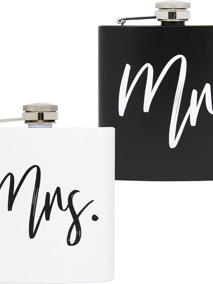Flasque en acier inoxydable pour mariés - Lot de 2 : M. & Mme. pour la vente par Funky Junque