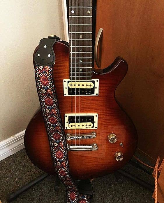 Gradzo - Wholesale Guitar Strap - Unisex - Red Vintage Woven Guitar Strap8