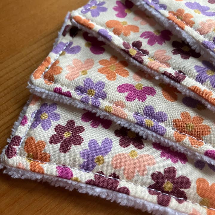 SH Designs ā wholesale Face & body wipes ā Reusable Face Wipes Bright Floral Pattern 2