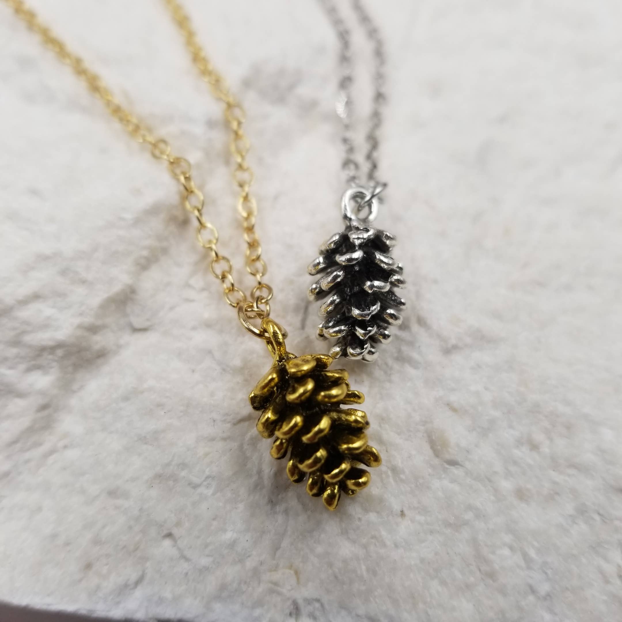 Treasure Wholesale – wholesale Pendant/charm necklace – Pine Cone Necklace - Gold & Silver2